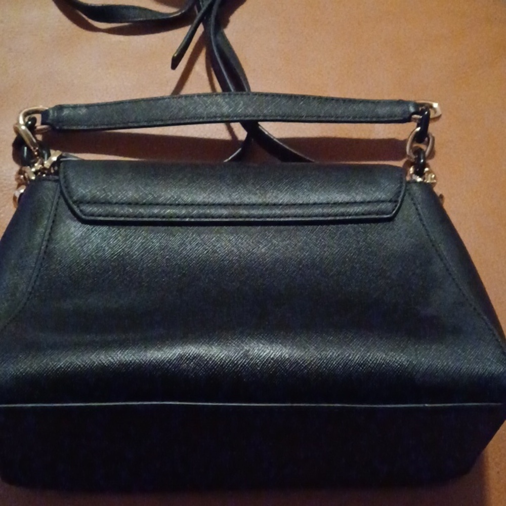 > Michael KORS Elegant Black Shoulder Bag - Picture 8 of 11
